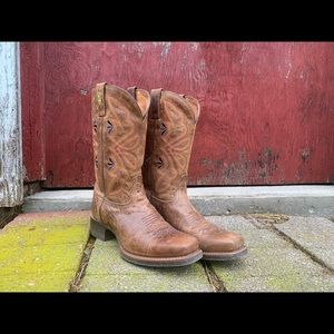 Tony Lama cowgirl boots Size 8